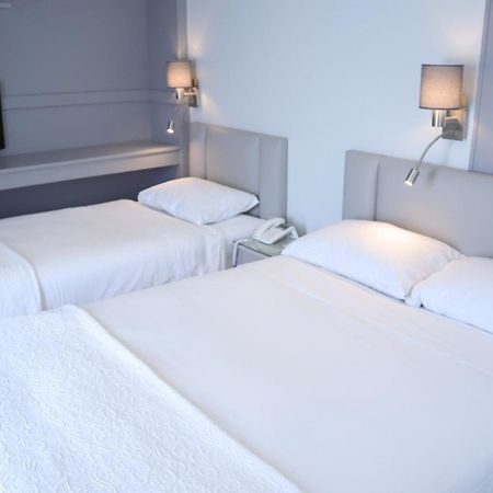 Centennial Hotel Cambridge  Bagian luar foto