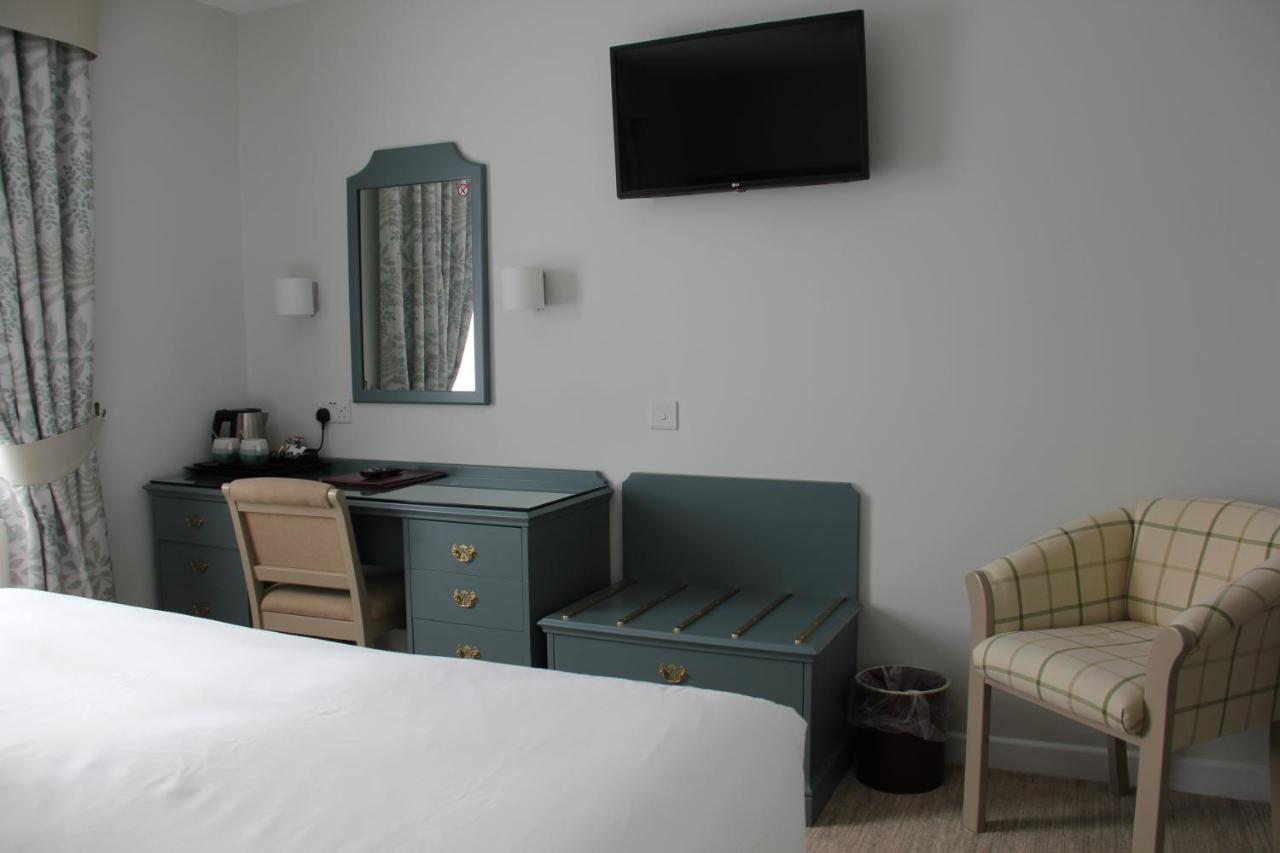 Centennial Hotel Cambridge  Bagian luar foto