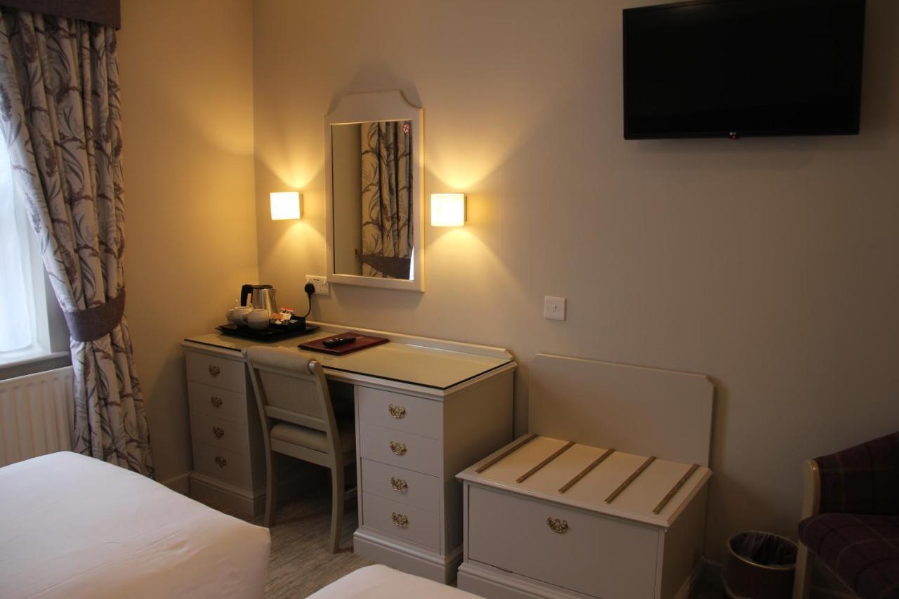 Centennial Hotel Cambridge  Bagian luar foto