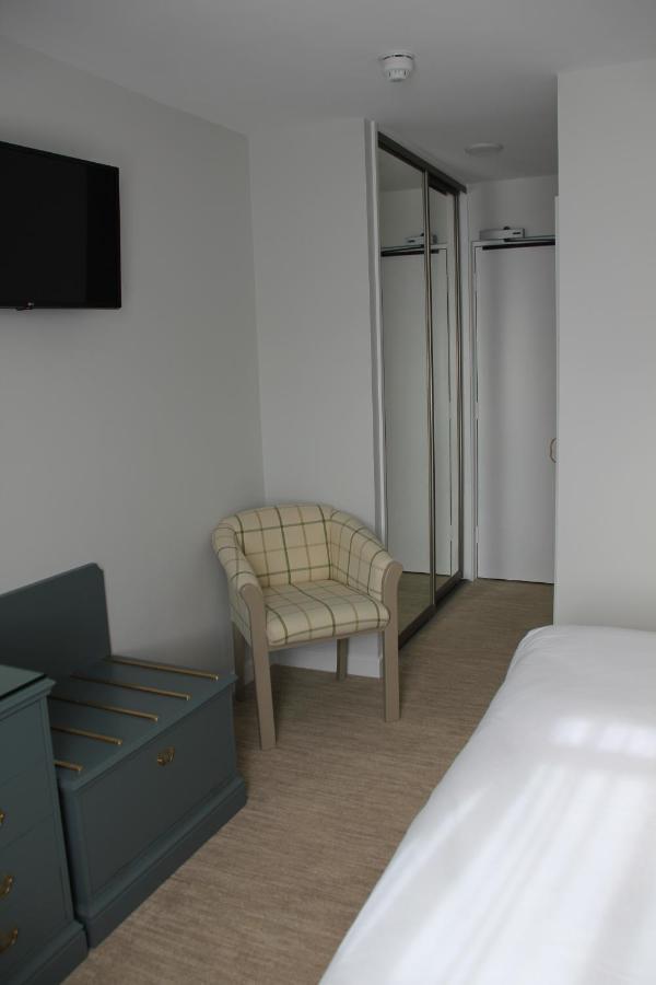 Centennial Hotel Cambridge  Bagian luar foto