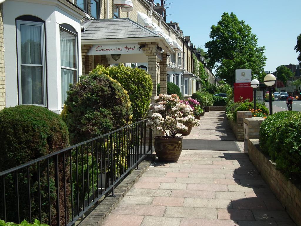 Centennial Hotel Cambridge  Bagian luar foto